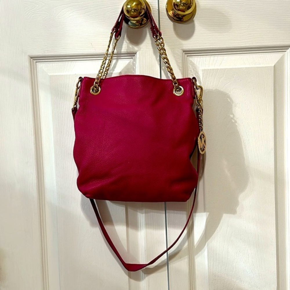 Michael Kors Women's Jet Set Genuine Lether Lain
Shoulder Bag Red/ Rose Pink - Picture 5 of 17
